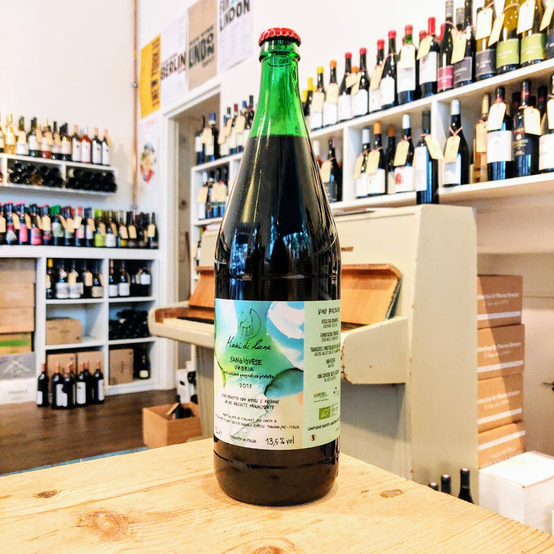 Umbria "LITRO" Sangiovese 2019 (1000cl) - Mani di Luna - Pieksman Wijnen